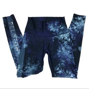 Peloton X Wear It To Heart Blue Floral Leggings M